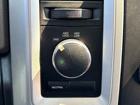 Used 2010 Dodge Ram 2500 Truck SLT AWD/4WD image 28