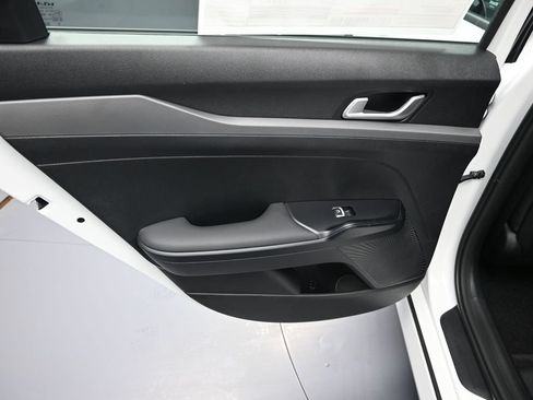 New 2026 Kia K5 LXS FWD image 28