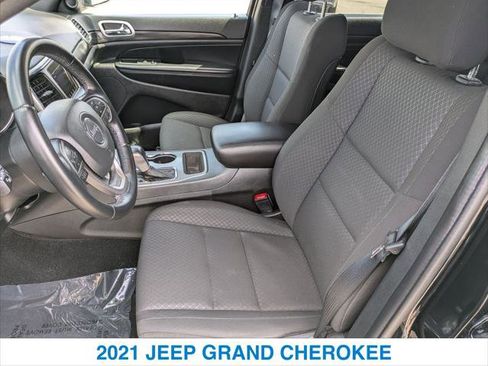 Used 2021 Jeep Grand Cherokee Laredo AWD/4WD image 20