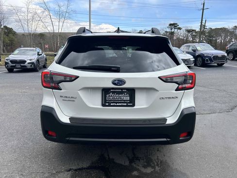 Used 2025 Subaru Outback Premium AWD/4WD image 4