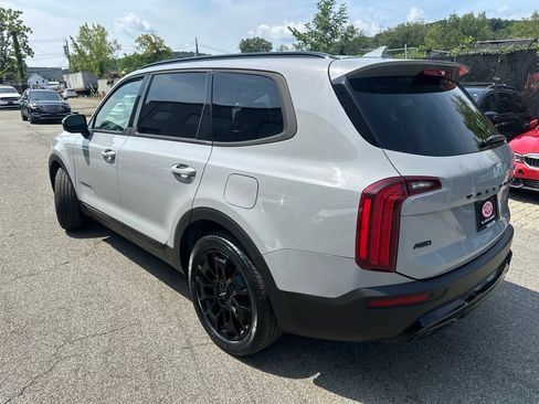 Used 2022 Kia Telluride SX w/ SX Prestige Package AWD/4WD image 4