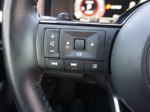 Used 2023 Nissan Pathfinder Platinum FWD image 8