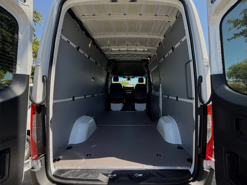 New 2026 Mercedes-Benz Sprinter 2500 image 10