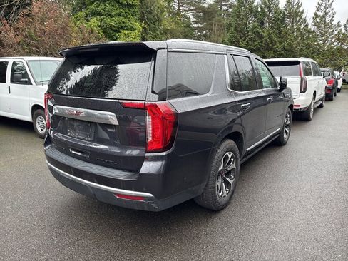 Used 2023 GMC Yukon Denali w/ Denali Reserve Package image 3