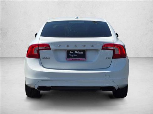 Used 2014 Volvo S60 T5 FWD image 7