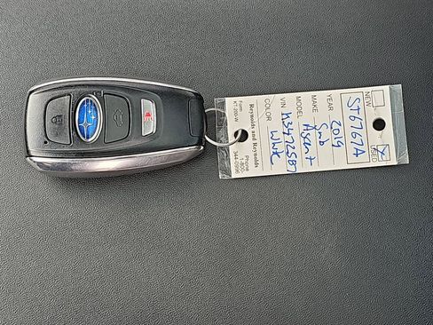 Used 2019 Subaru Ascent Limited AWD/4WD image 45