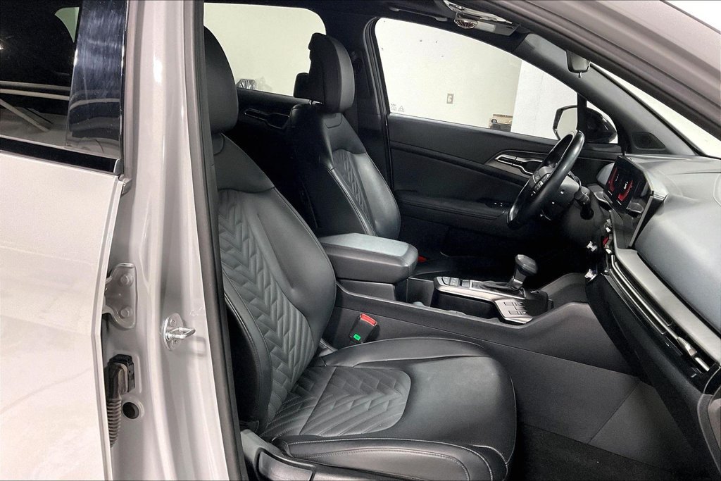 Used 2026 Kia Sportage X-Line w/ X-Line Premium Package AWD/4WD image 9