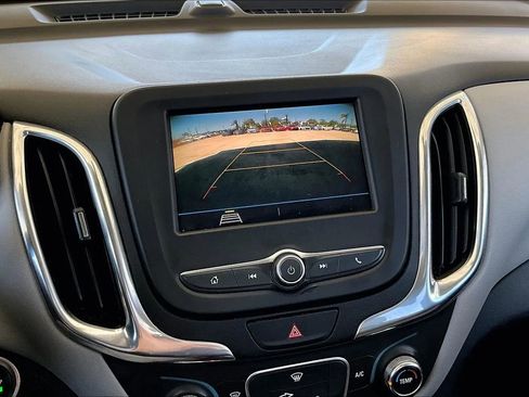Used 2019 Chevrolet Equinox LT FWD image 13
