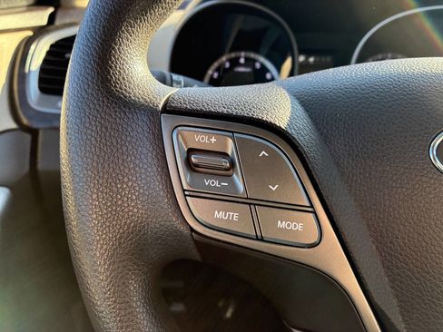 Used 2017 Hyundai Santa Fe Sport image 24