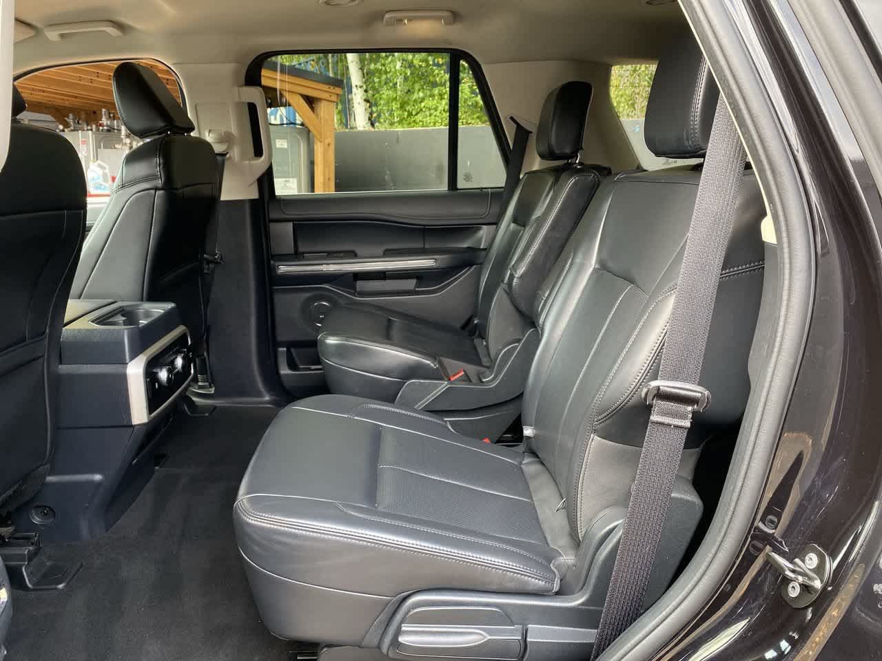 Used 2024 Ford Expedition XLT AWD/4WD image 16