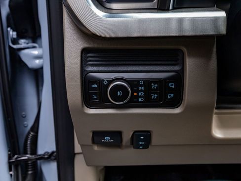 Used 2026 Ford F450 Platinum w/ Platinum Plus Package image 22