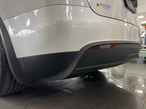 Used 2023 Tesla Model X Plaid image 16