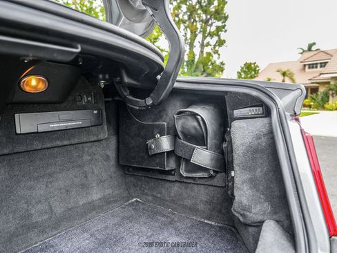 Used 2002 Aston Martin Vanquish RWD image 46