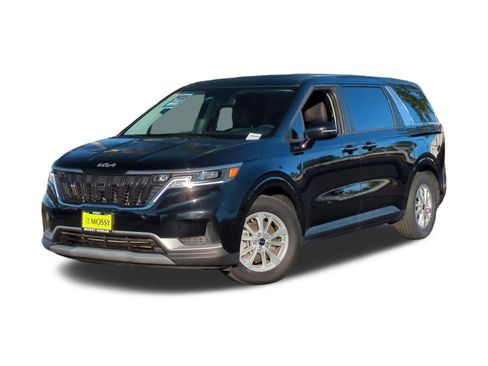 Used 2024 Kia Carnival LX image 1