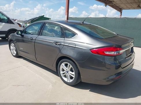 Used 2018 Ford Fusion S FWD image 3