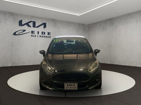 Used 2015 Ford Fiesta Titanium FWD image 2