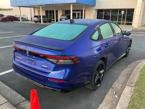 Used 2023 Honda Accord Sport image 7