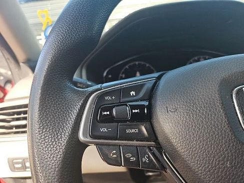 Used 2018 Honda Accord LX image 12