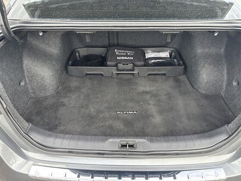Used 2021 Nissan Altima 2.5 SV FWD image 30