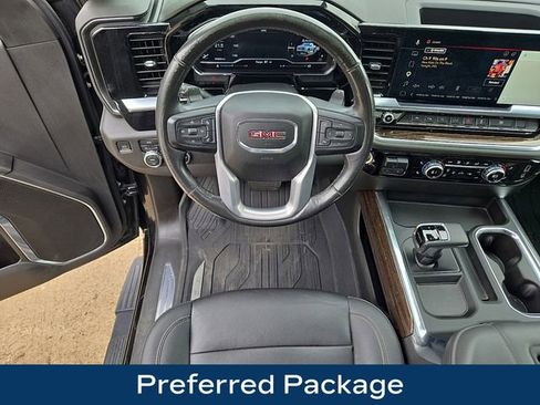 Used 2022 GMC Sierra 1500 Elevation w/ Elevation Premium Package AWD/4WD image 3