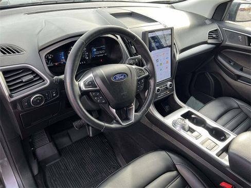 Certified 2022 Ford Edge SEL w/ Convenience Package image 28