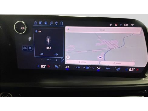 Used 2025 Chevrolet Traverse LT AWD/4WD image 13