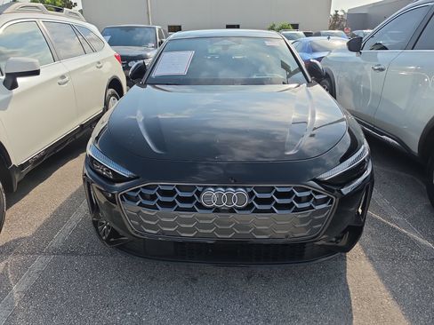 Used 2025 Audi A5 2.0T Prestige w/ 19" Wheel Package AWD/4WD image 2
