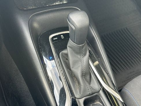 Used 2022 Toyota Corolla SE w/ SE Premium Package image 19