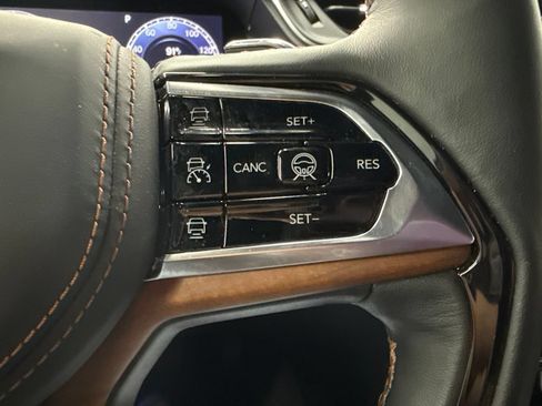 Used 2021 Jeep Grand Cherokee L Summit AWD/4WD image 25