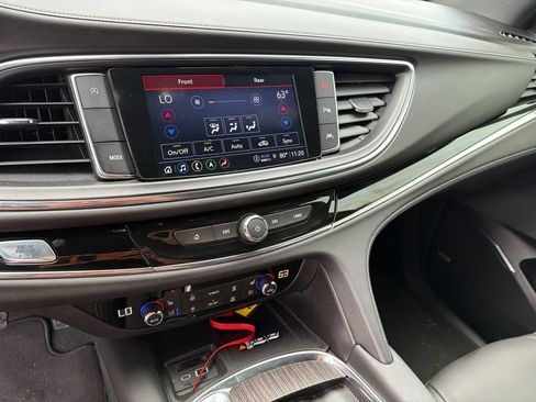 Used 2023 Buick Enclave Avenir w/ Avenir Technology Package FWD image 28