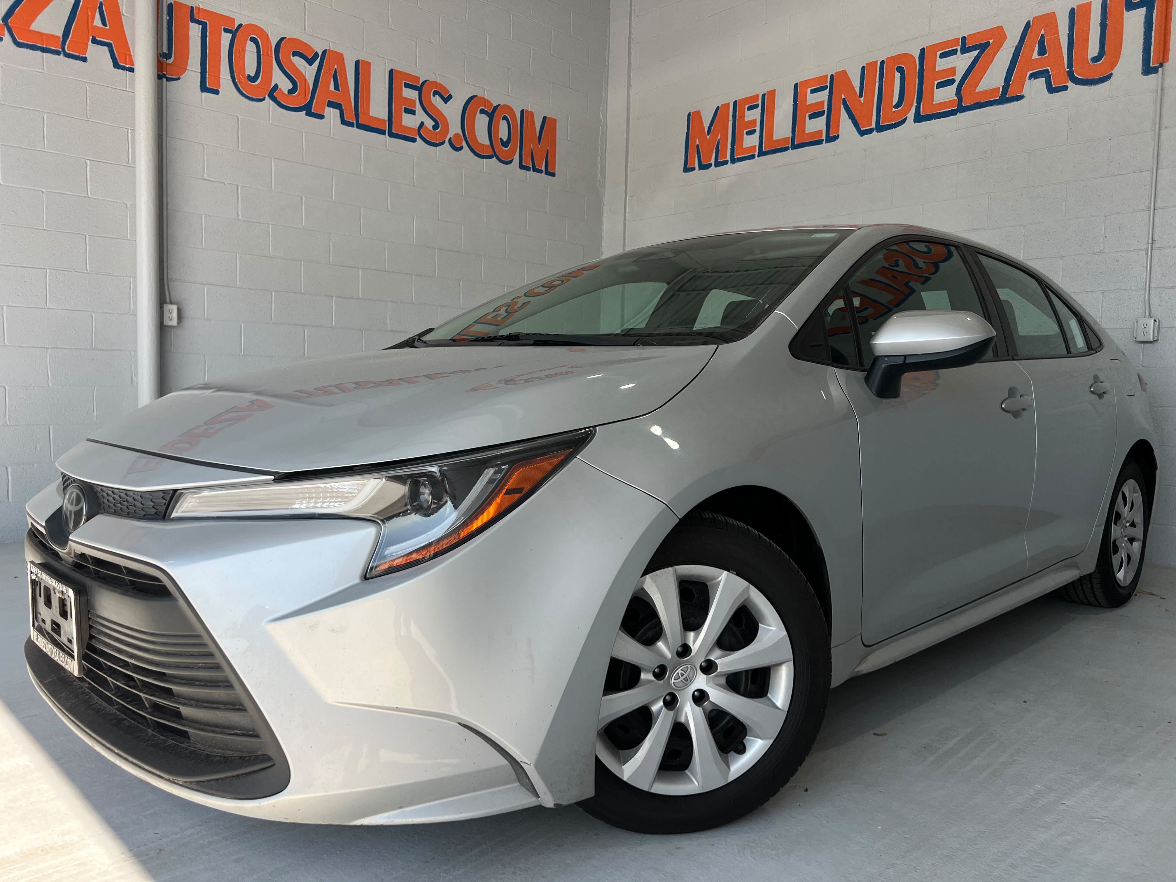 Used 2024 Toyota Corolla LE FWD image 1