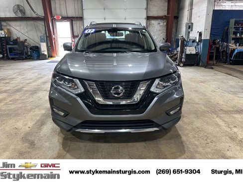 Used 2017 Nissan Rogue SL w/ SL Premium Package FWD image 14