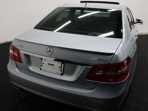 Used 2013 Mercedes-Benz E 400 Sport Sedan w/ Premium 1 Pkg image 6