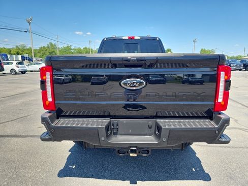Used 2025 Ford F350 Lariat w/ Lariat Ultimate Package AWD/4WD image 7