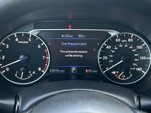 Used 2025 Nissan Altima 2.5 SV FWD image 30