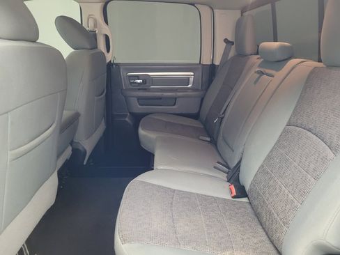 Used 2019 RAM 1500 Big Horn AWD/4WD image 18