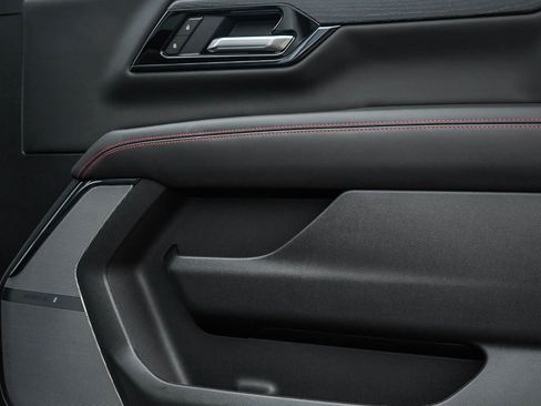 New 2026 GMC Yukon AT4 Ultimate w/ LPO, Floor Liner Package AWD/4WD image 10