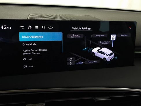 Used 2026 Genesis GV70 2.5T Select image 18