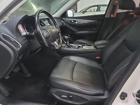 Used 2015 INFINITI Q50 AWD w/ Moonroof Package image 6