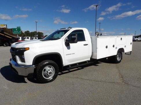 Used 2022 Chevrolet Silverado 3500 W/T w/ WT Fleet Convenience Package image 3
