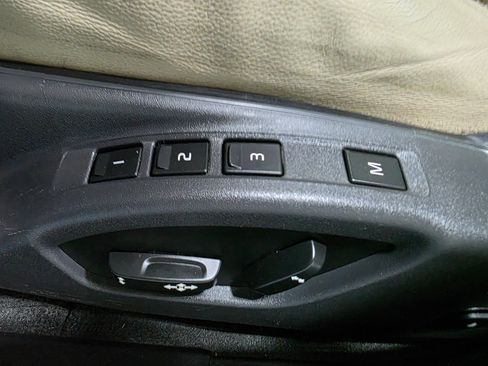 Used 2018 Volvo S60 T5 Inscription Platinum image 17