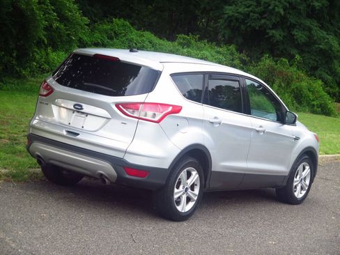 Used 2016 Ford Escape SE FWD image 24