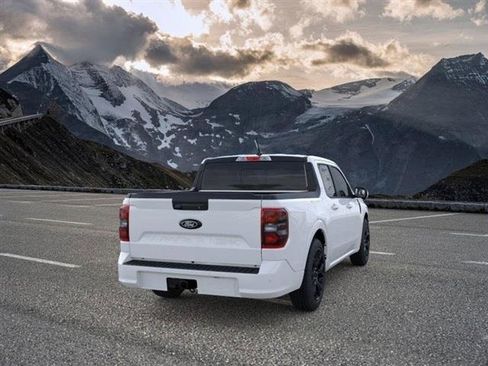New 2025 Ford Maverick Lobo image 8