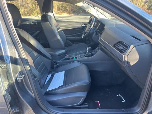 Used 2024 Volkswagen Jetta SE image 25