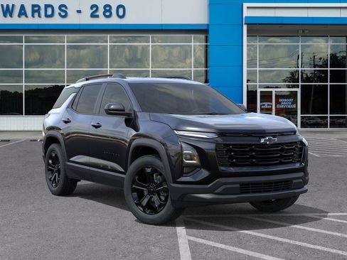 New 2026 Chevrolet Equinox LT w/ Convenience Package II FWD image 7