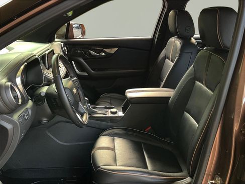 Used 2019 Chevrolet Blazer Premier w/ Sun and Wheels Package FWD image 21