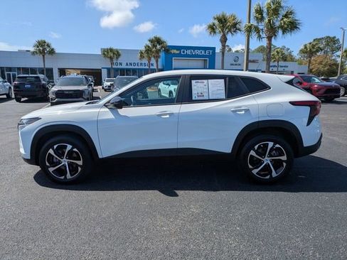 Used 2024 Chevrolet Trax RS w/ Driver Confidence Package image 7