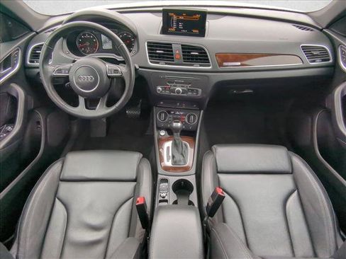 Used 2018 Audi Q3 2.0T Premium Plus image 24