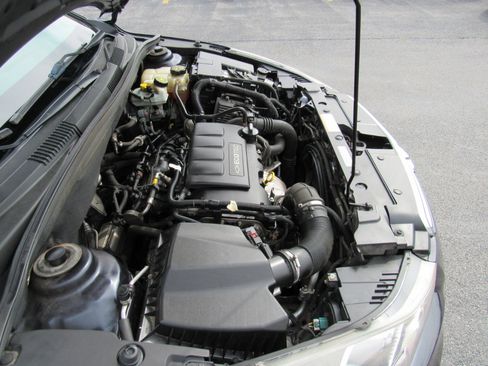 Used 2015 Chevrolet Cruze LT image 32