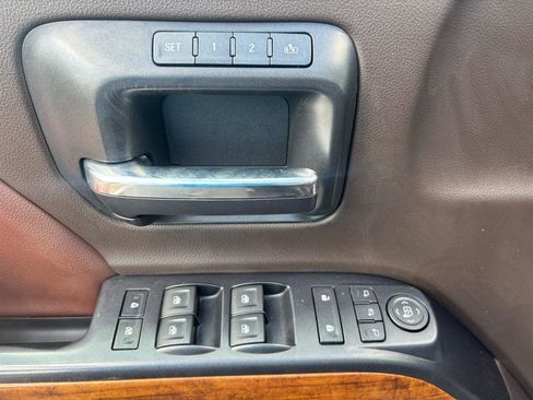 Used 2014 Chevrolet Silverado 1500 High Country w/ High Country Premium Package image 15